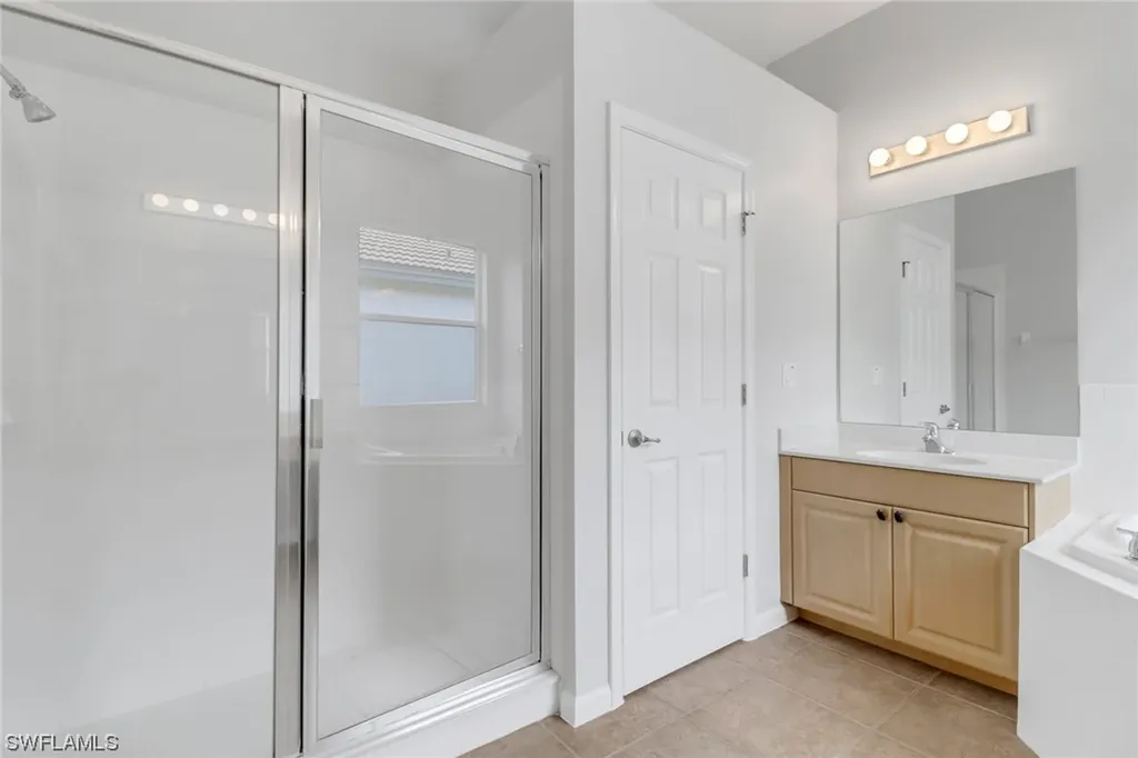 3840 Lakeview Isle Court Fort Myers FL 33905