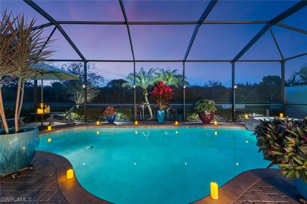 2802 Aviamar Circle Naples FL 34114