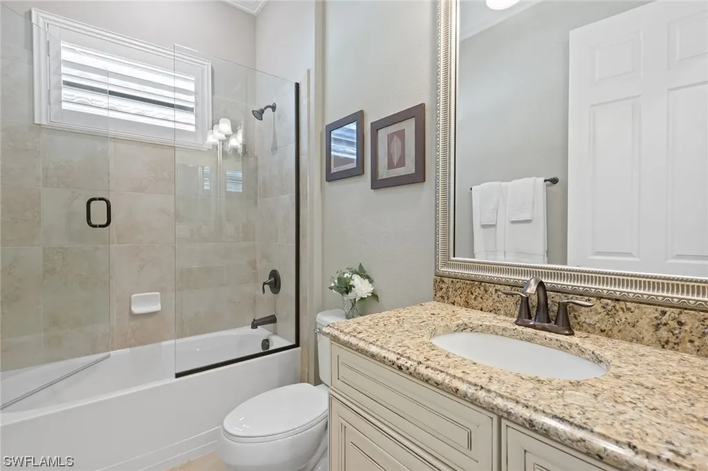 2802 Aviamar Circle Naples FL 34114
