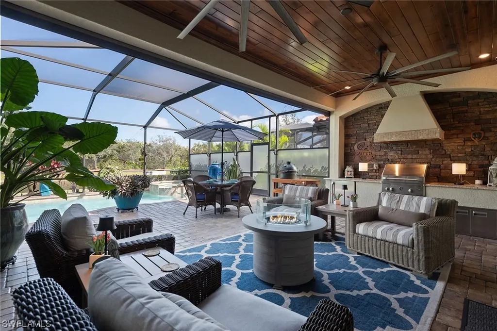 2802 Aviamar Circle Naples FL 34114