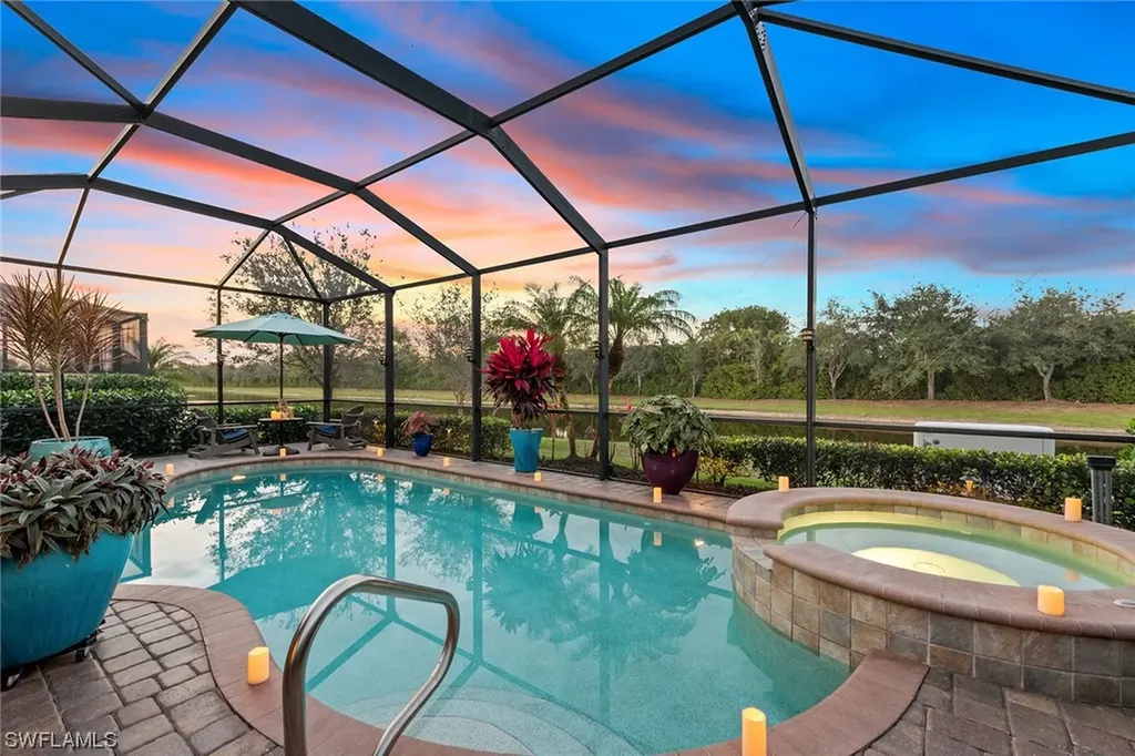 2802 Aviamar Circle Naples FL 34114