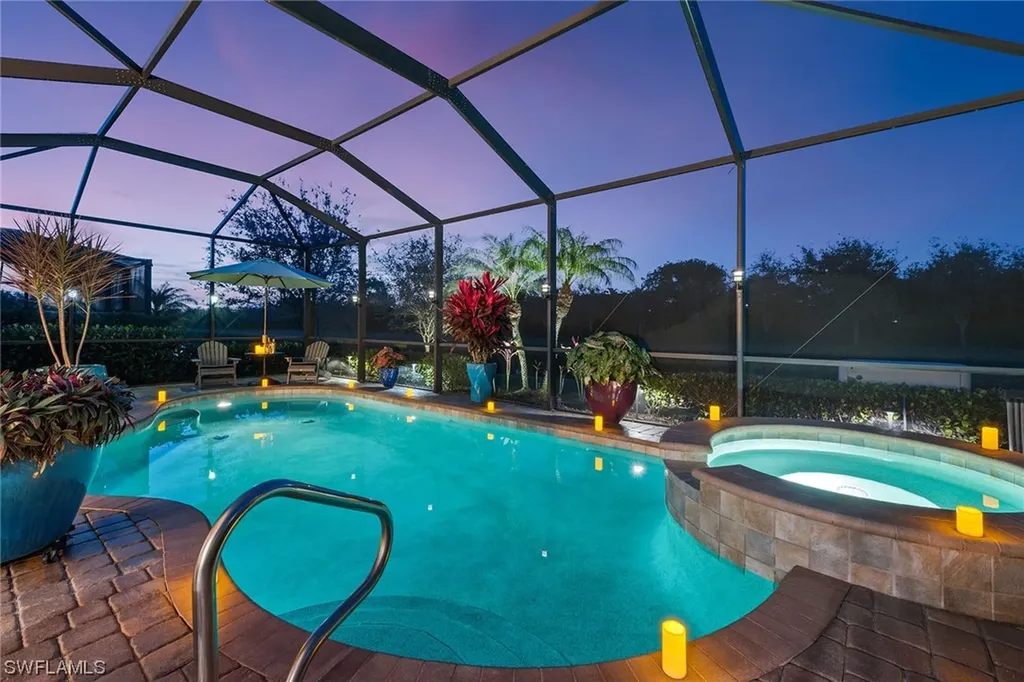 2802 Aviamar Circle Naples FL 34114