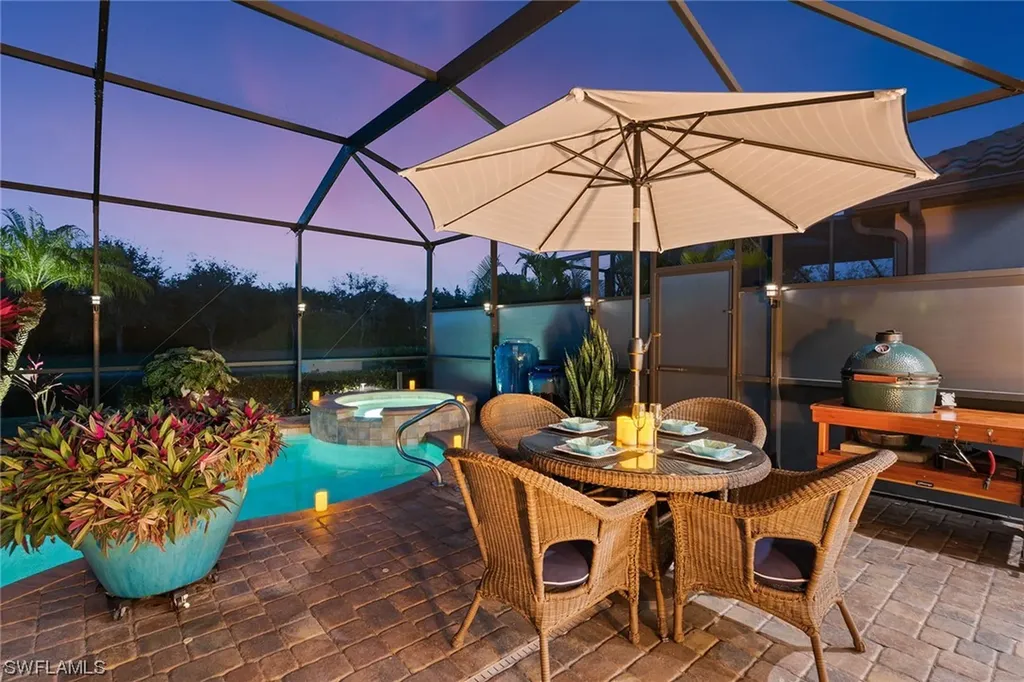 2802 Aviamar Circle Naples FL 34114