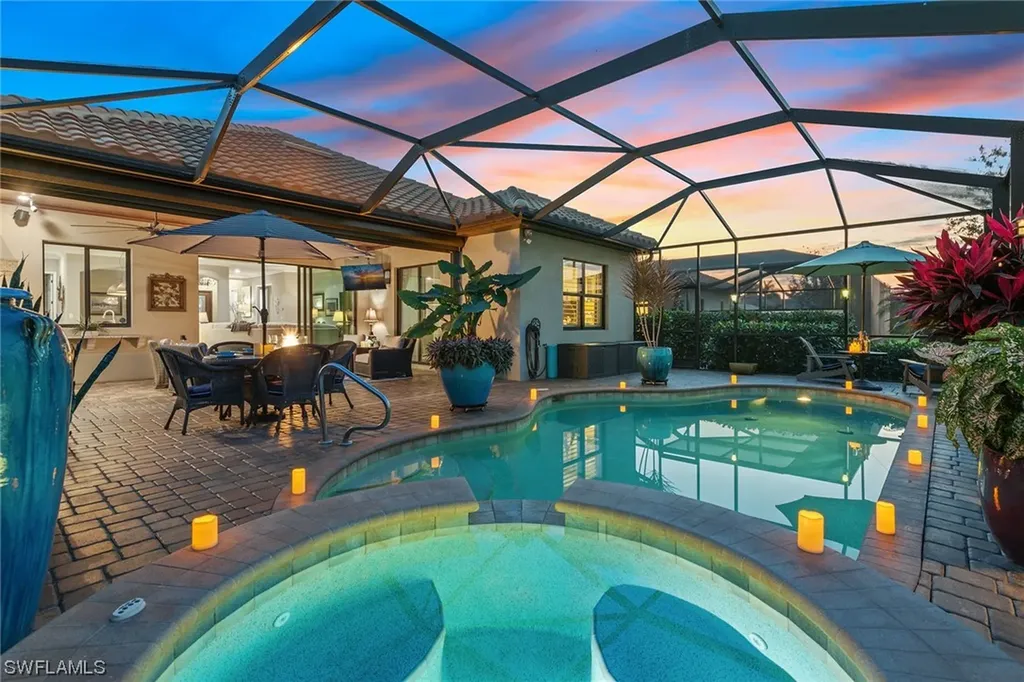 2802 Aviamar Circle Naples FL 34114