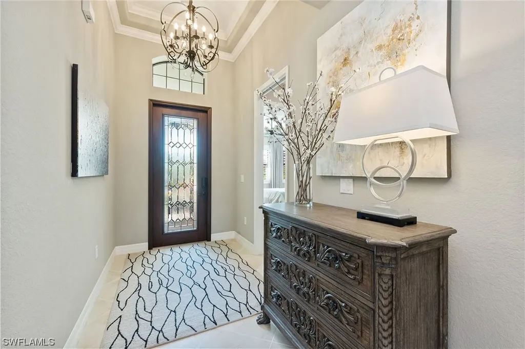 2802 Aviamar Circle Naples FL 34114