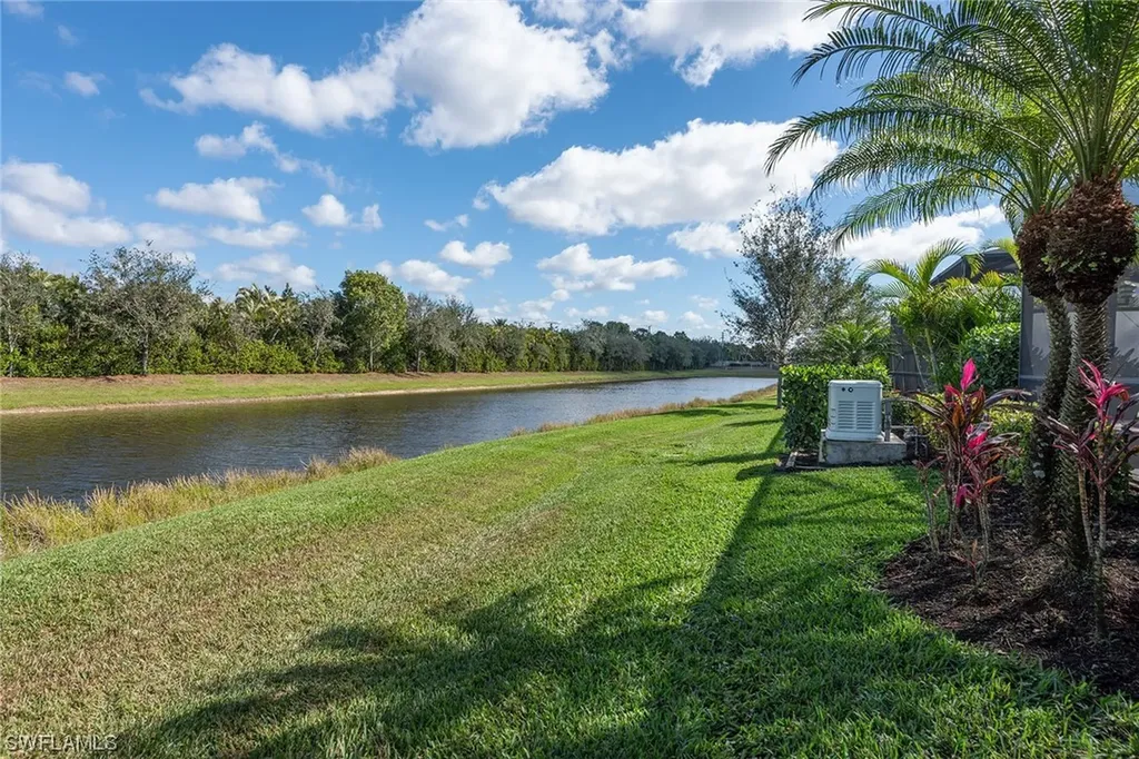 2802 Aviamar Circle Naples FL 34114