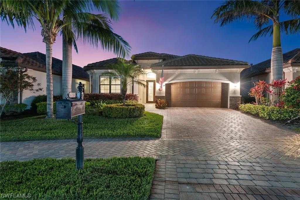 2802 Aviamar Circle Naples FL 34114