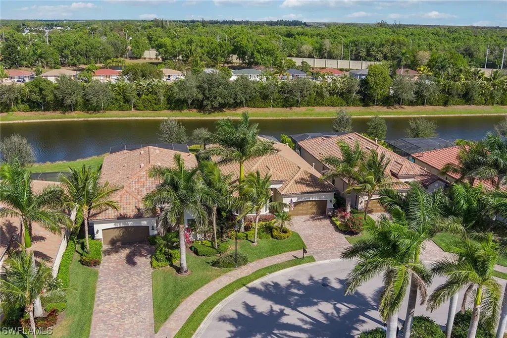 2802 Aviamar Circle Naples FL 34114