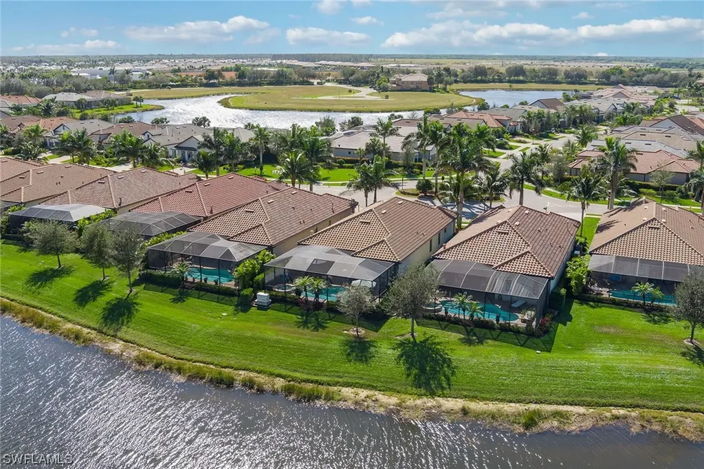 2802 Aviamar Circle Naples FL 34114