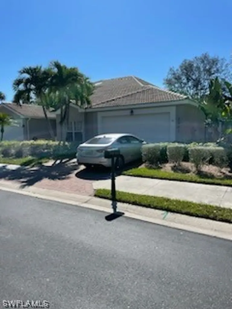 3961 Recreation Lane Naples FL 34116