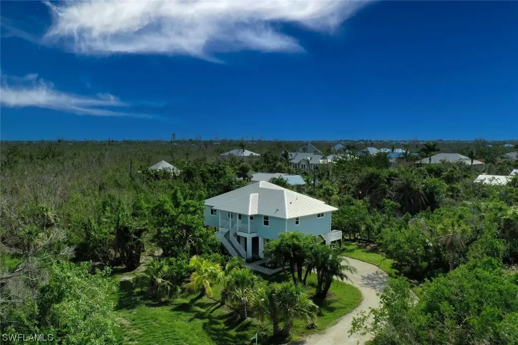 540 E Lake Road Sanibel FL 33957