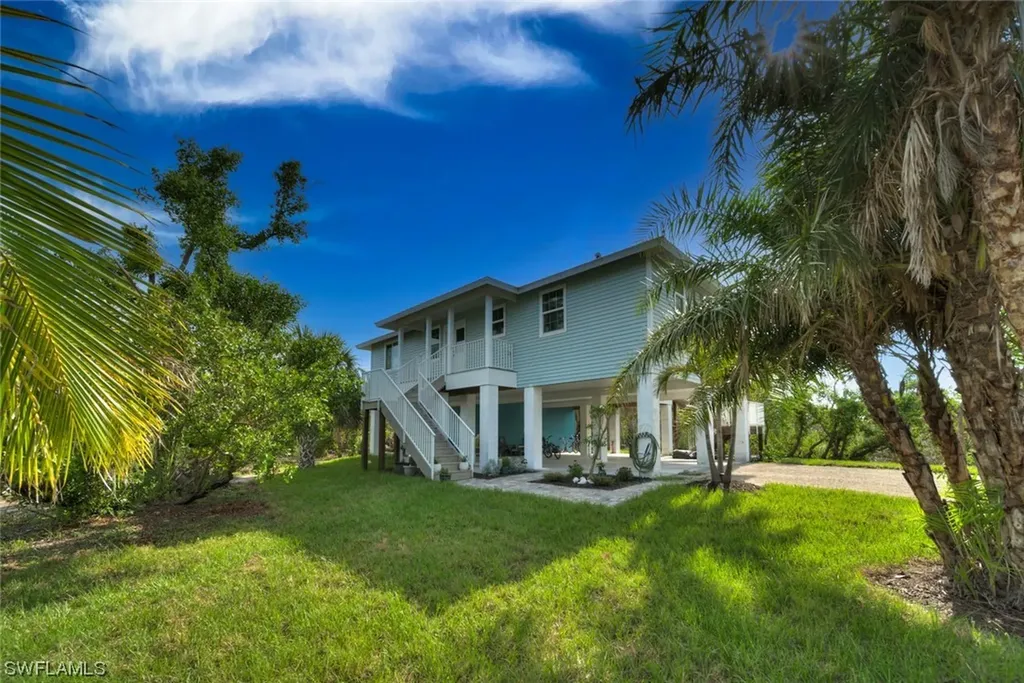 540 E Lake Road Sanibel FL 33957