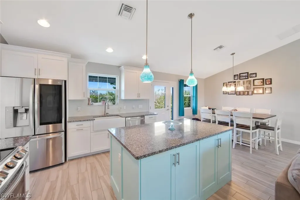 540 E Lake Road Sanibel FL 33957