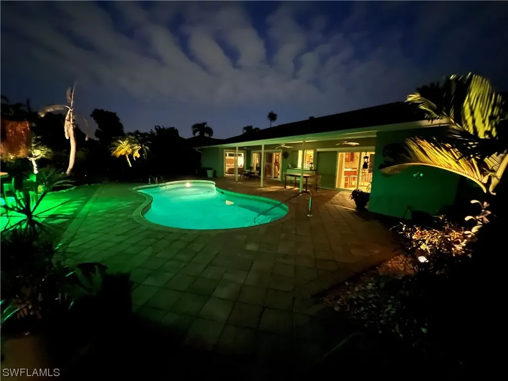 135 Burning Tree Drive Naples FL 34105