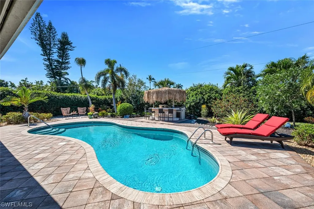 135 Burning Tree Drive Naples FL 34105
