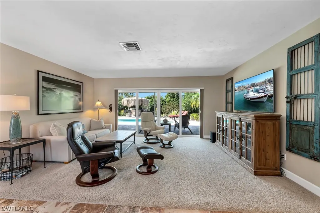 135 Burning Tree Drive Naples FL 34105