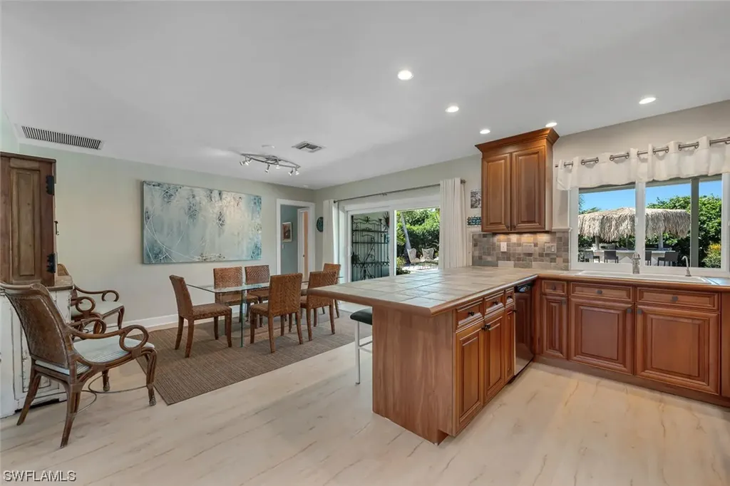 135 Burning Tree Drive Naples FL 34105