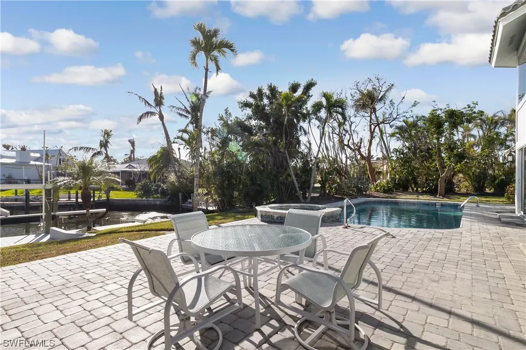 915 Limpet Drive Sanibel FL 33957