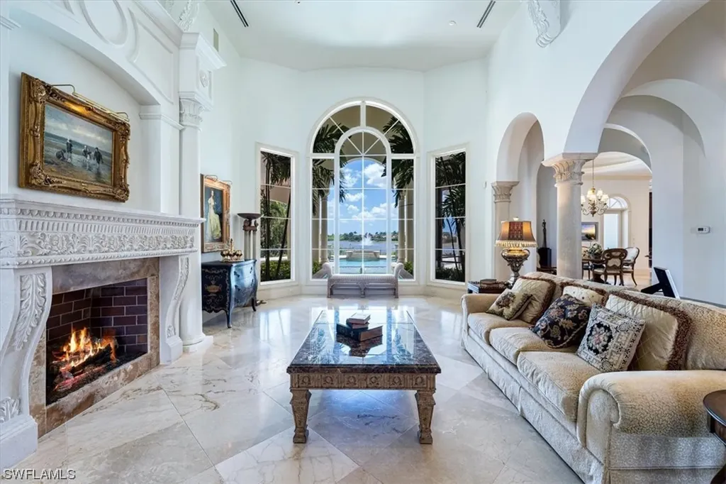 5945 Sunnyslope Drive Naples FL 34119