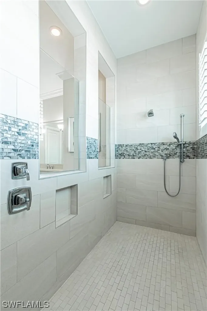 6262 Lightbourn Way Naples FL 34113