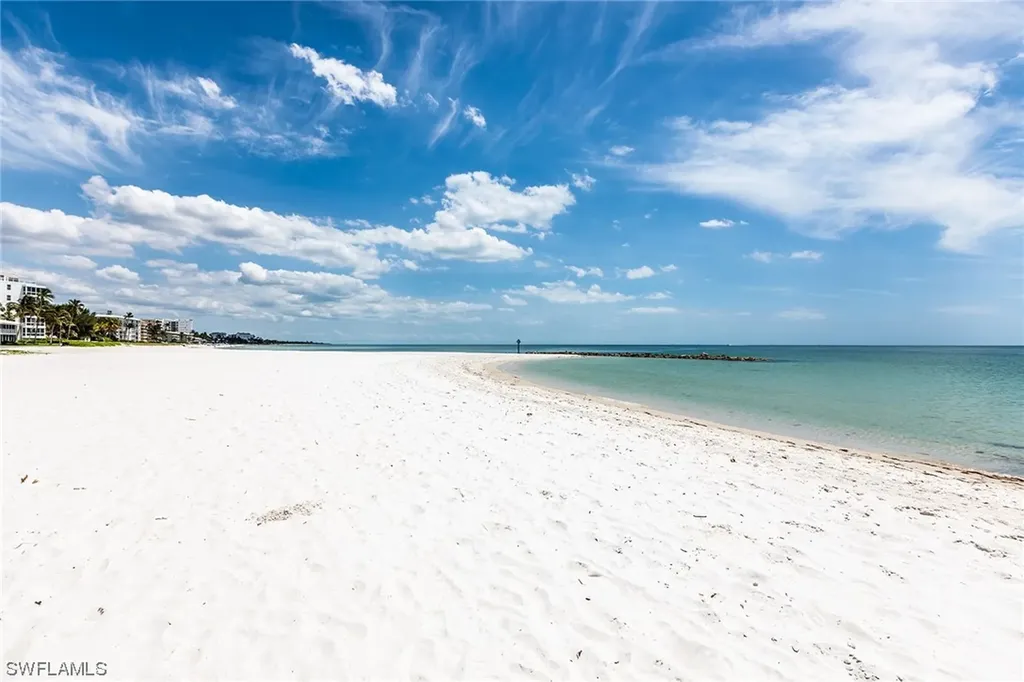 2203 Gulf Shore Boulevard N Naples FL 34102