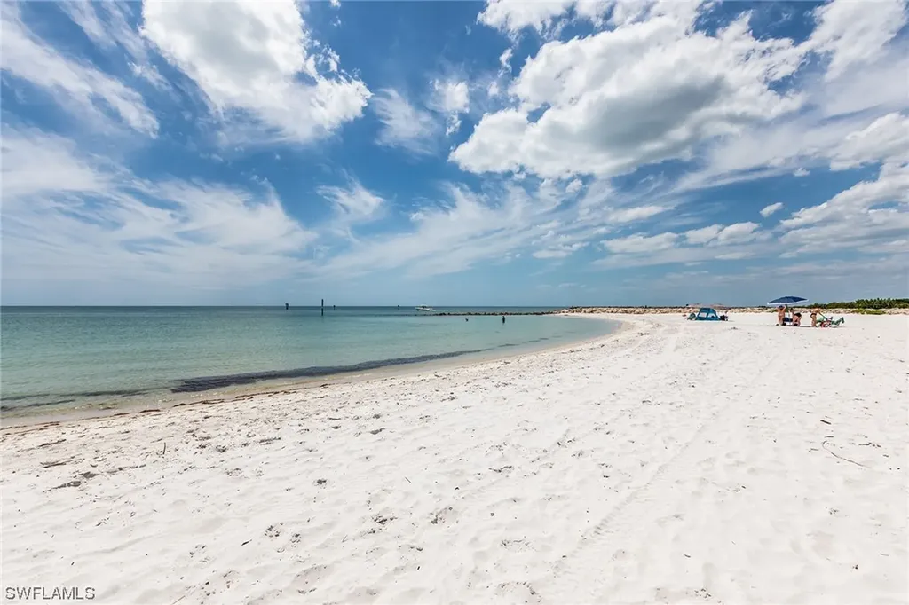 2203 Gulf Shore Boulevard N Naples FL 34102