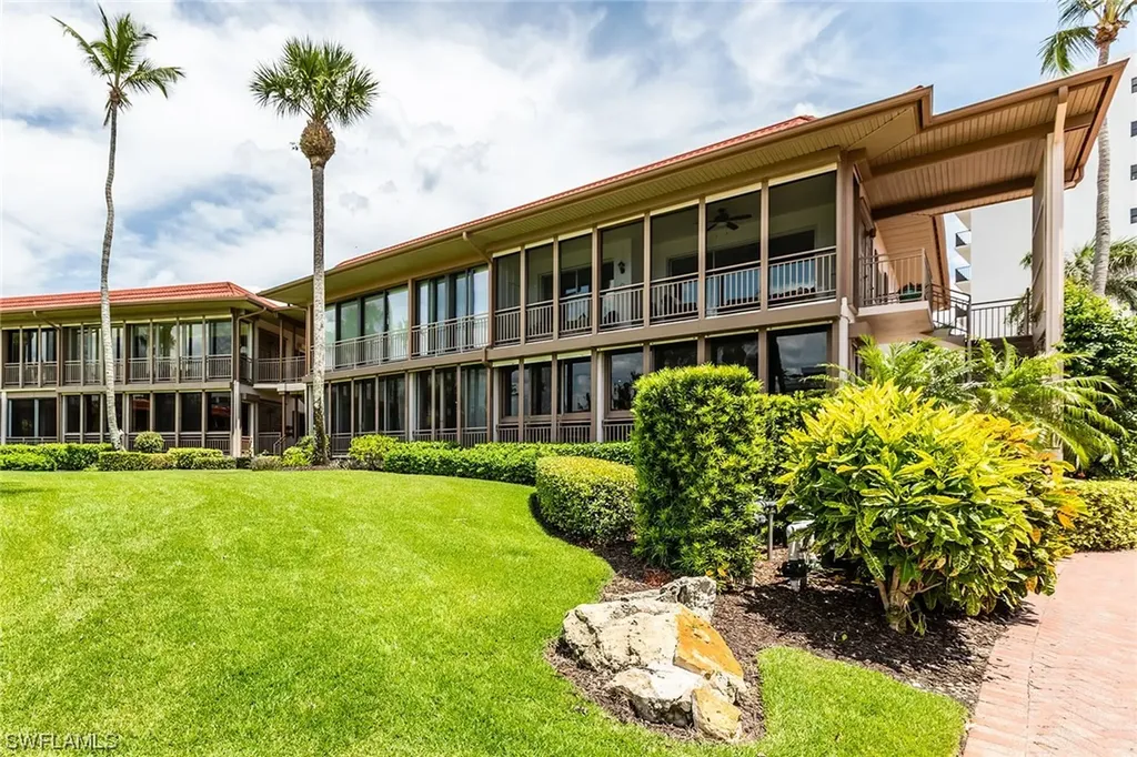 2203 Gulf Shore Boulevard N Naples FL 34102