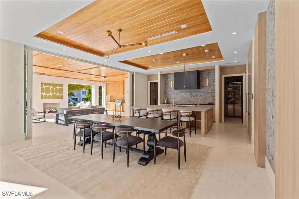 508 16th Avenue S Naples FL 34102