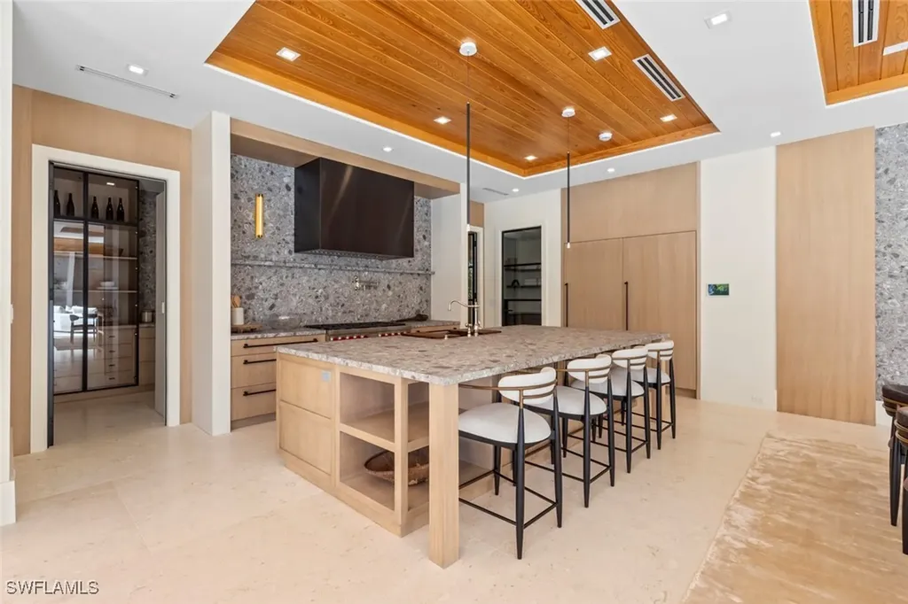 508 16th Avenue S Naples FL 34102