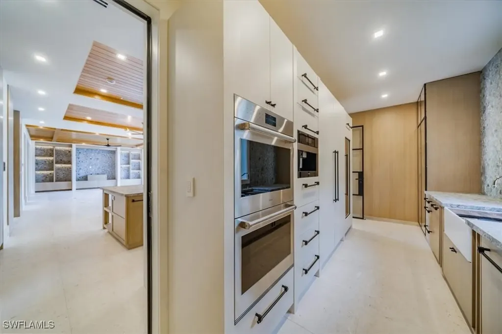 508 16th Avenue S Naples FL 34102