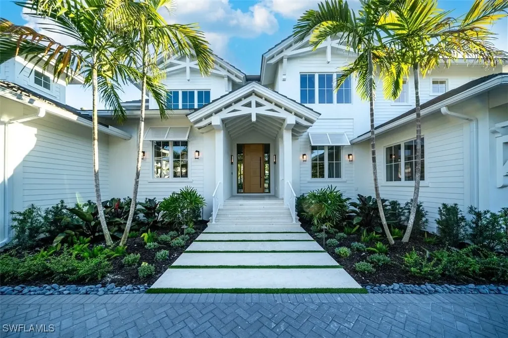 508 16th Avenue S Naples FL 34102