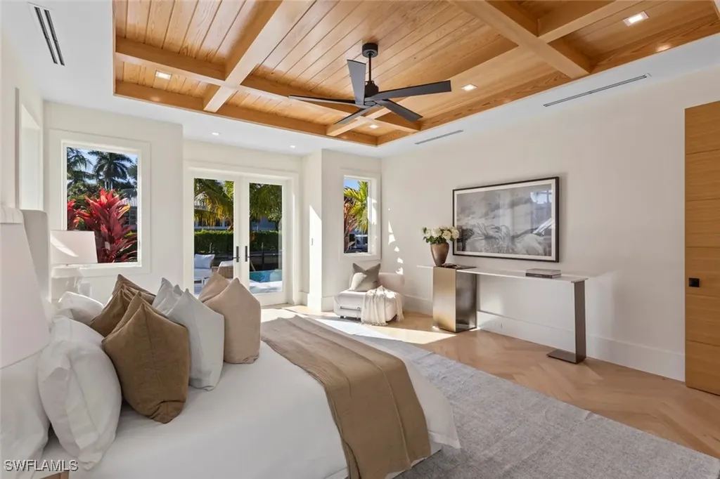 508 16th Avenue S Naples FL 34102