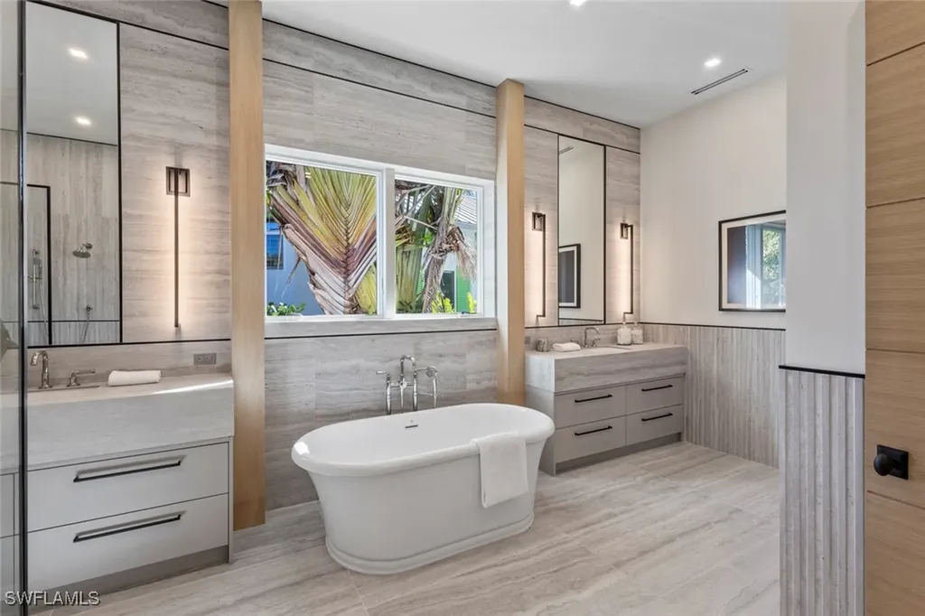 508 16th Avenue S Naples FL 34102