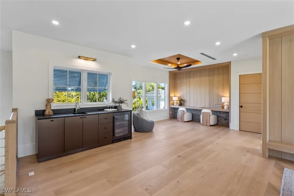 508 16th Avenue S Naples FL 34102