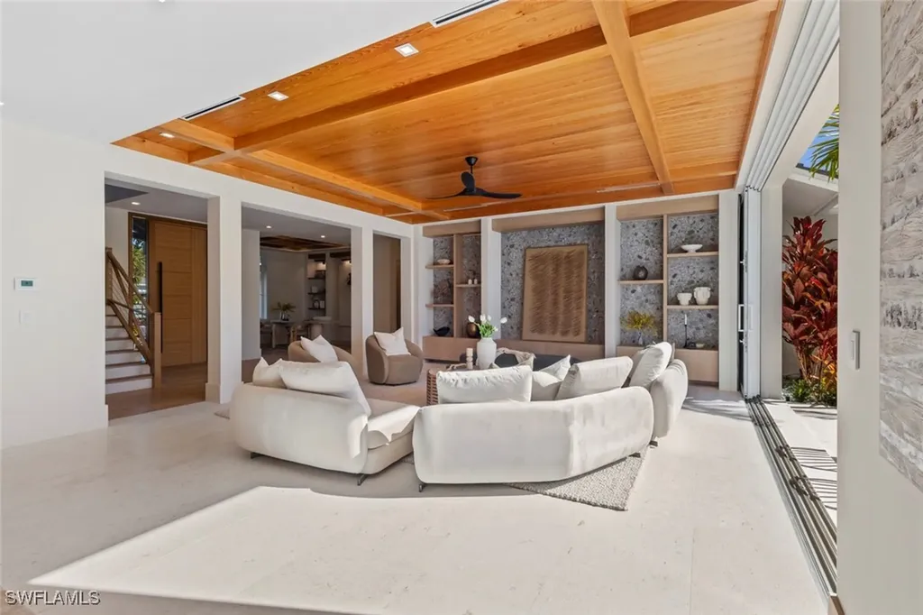 508 16th Avenue S Naples FL 34102