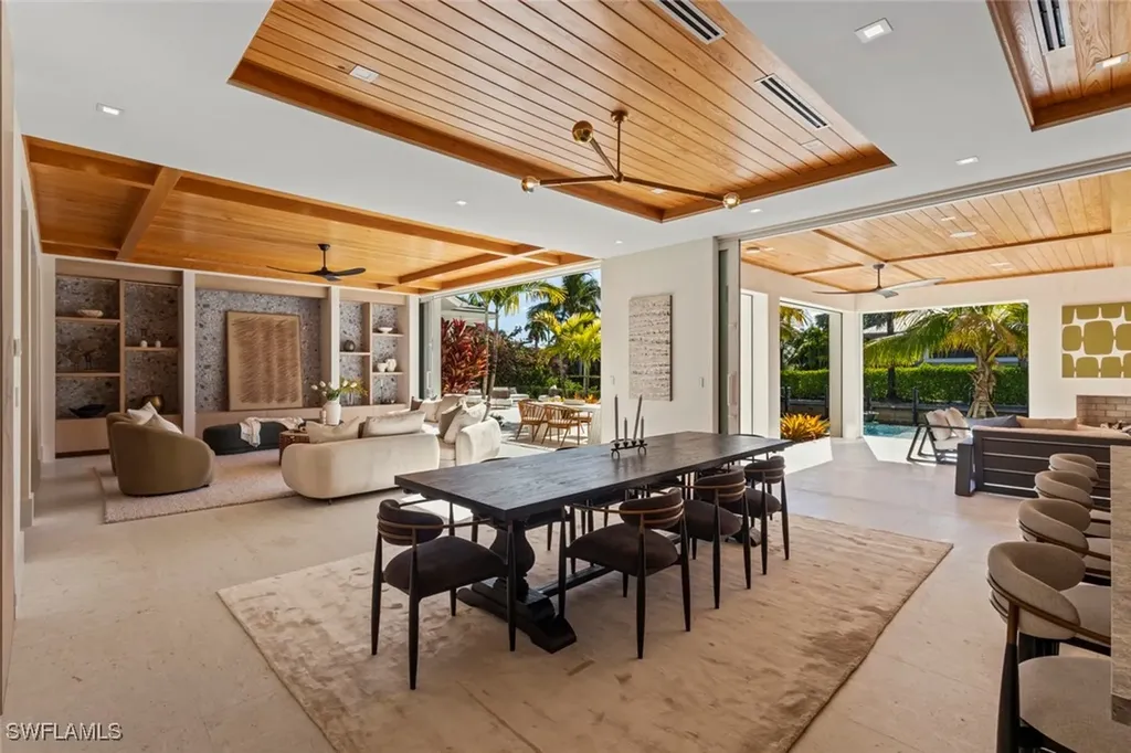 508 16th Avenue S Naples FL 34102