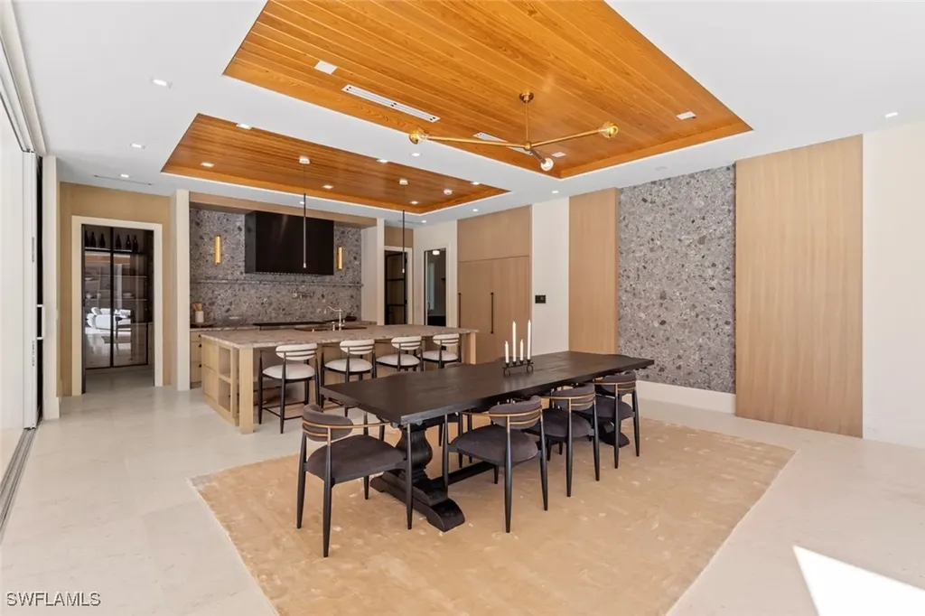 508 16th Avenue S Naples FL 34102