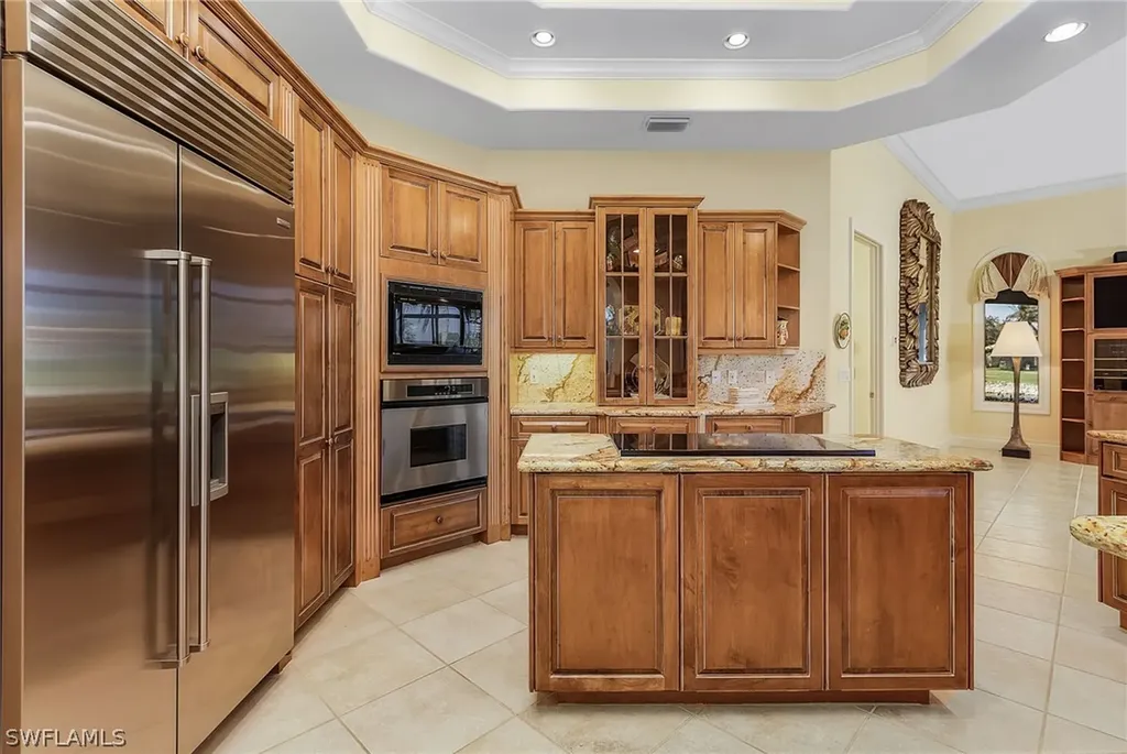 5102 Kensington High Street Naples FL 34105