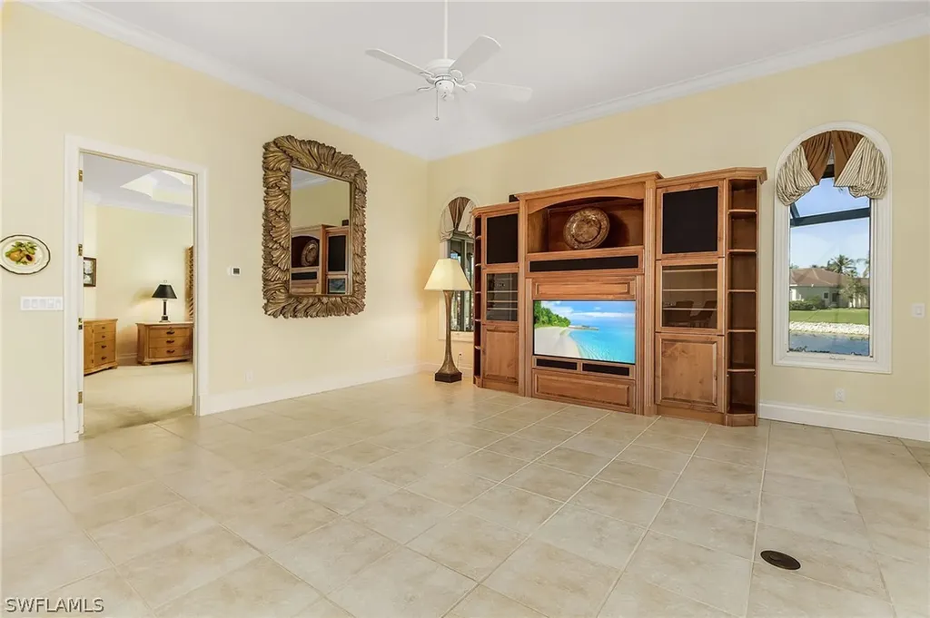 5102 Kensington High Street Naples FL 34105