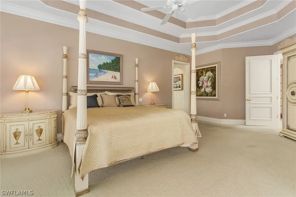 5102 Kensington High Street Naples FL 34105