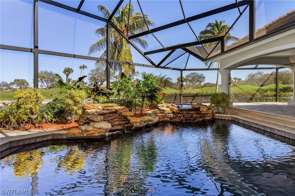 5102 Kensington High Street Naples FL 34105