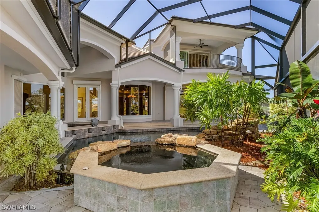 5102 Kensington High Street Naples FL 34105