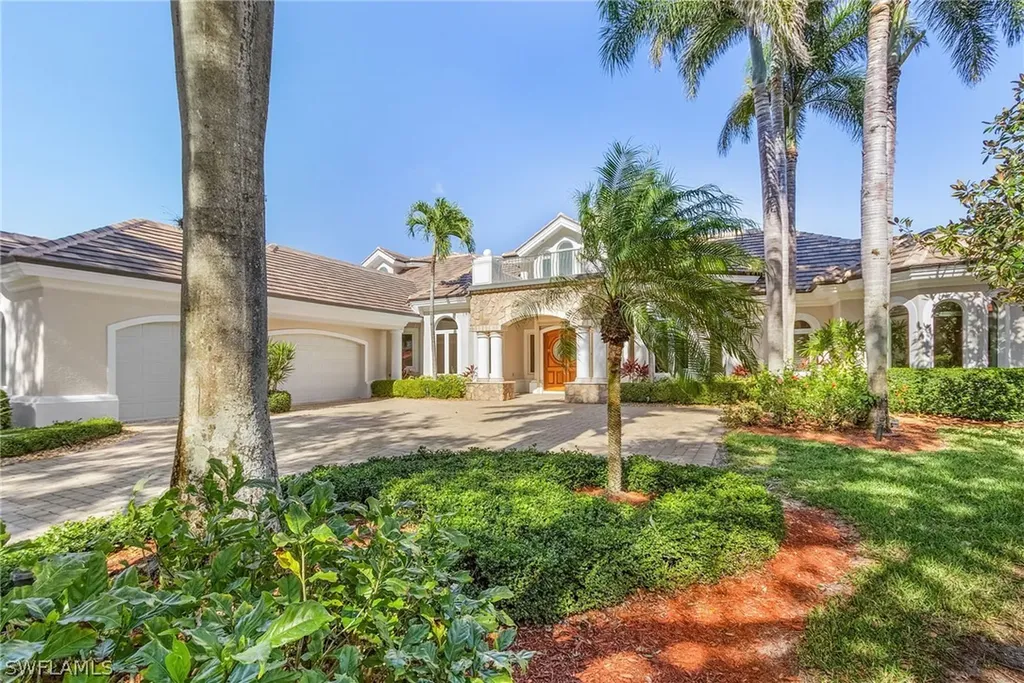 5102 Kensington High Street Naples FL 34105