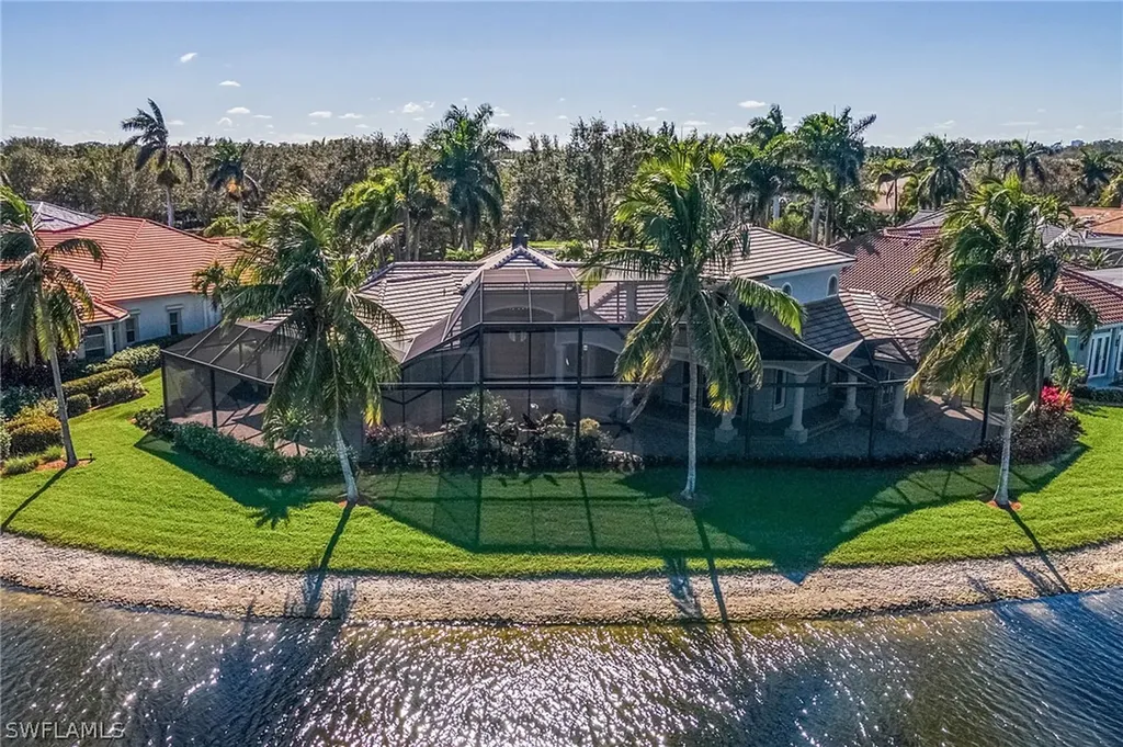 5102 Kensington High Street Naples FL 34105