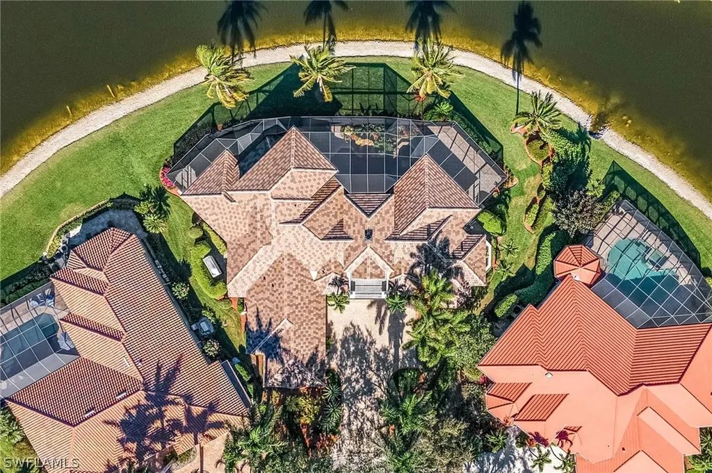 5102 Kensington High Street Naples FL 34105