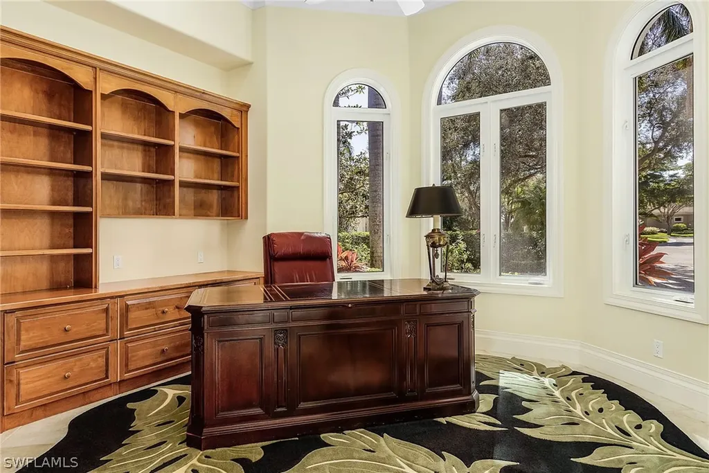 5102 Kensington High Street Naples FL 34105