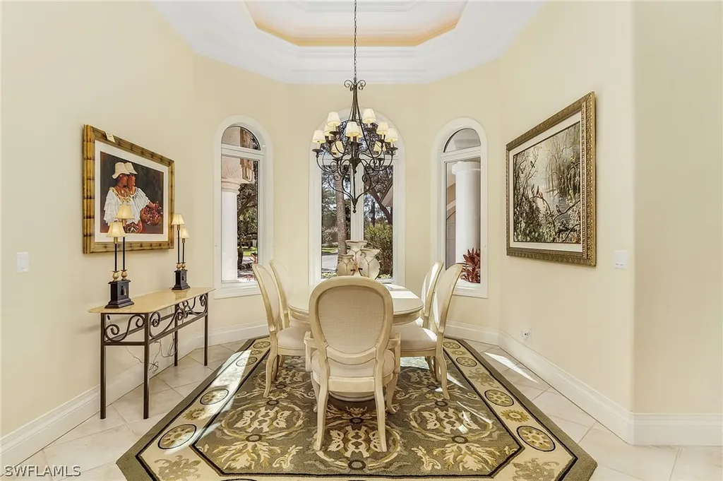 5102 Kensington High Street Naples FL 34105