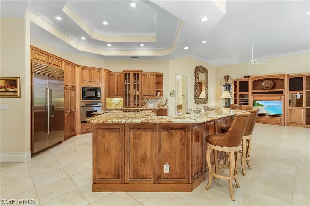 5102 Kensington High Street Naples FL 34105