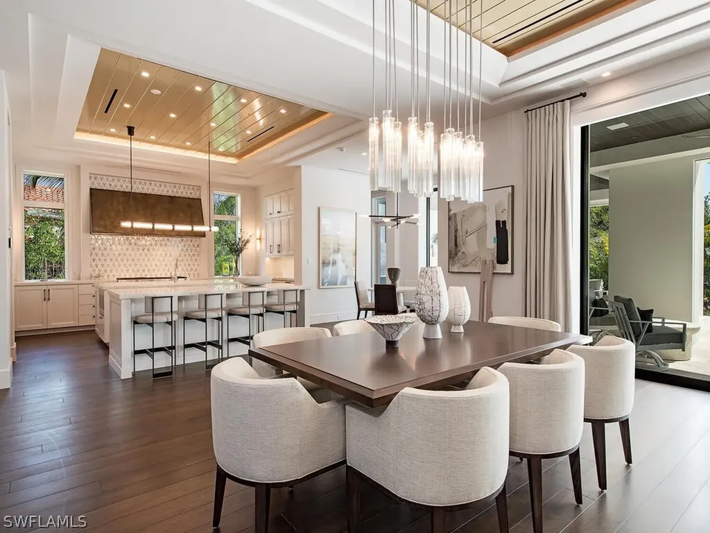 2060 Gordon Drive Naples FL 34102