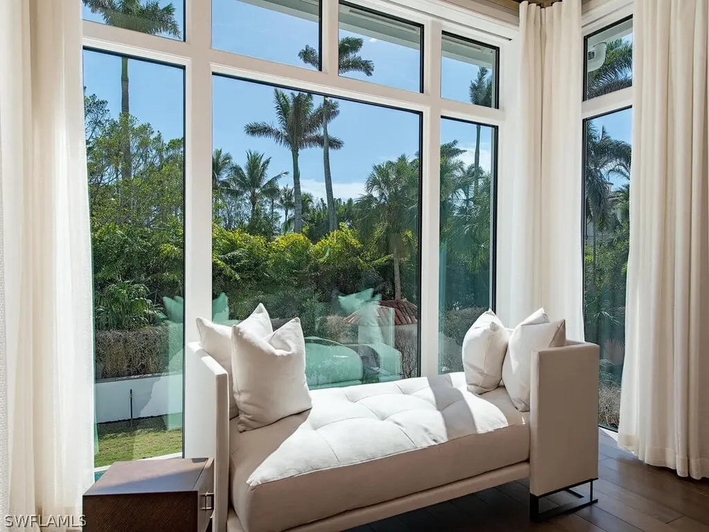 2060 Gordon Drive Naples FL 34102